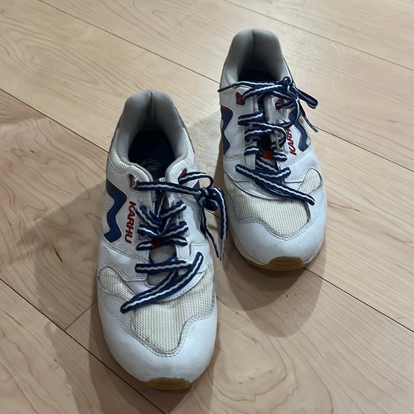 Men’s Sneakers, size 8.5! - Picture 1 of 4